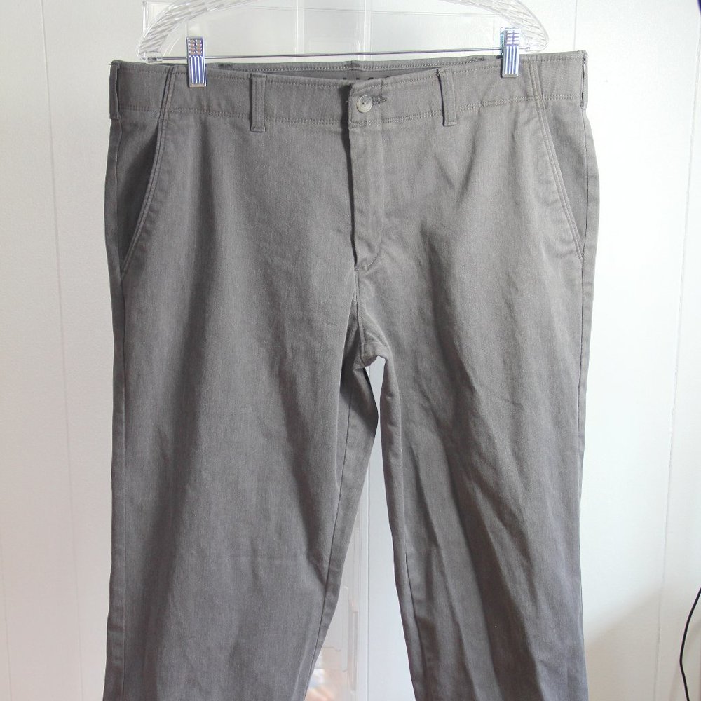 Haggar In Motion Gray Flat Front Chino Pants